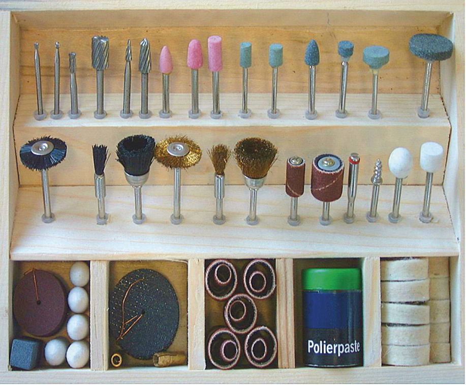 Holzstar 103 részes faipari szerszámkészlet fa dobozban termék fő termékképe