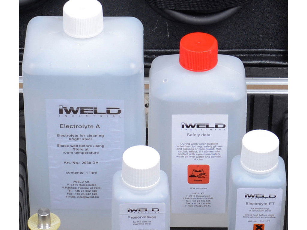 IWELD POLICLEAN polírozó, tisztító ´C´ Plusz elektrolit (1,0l) (2040DC) termék fő termékképe